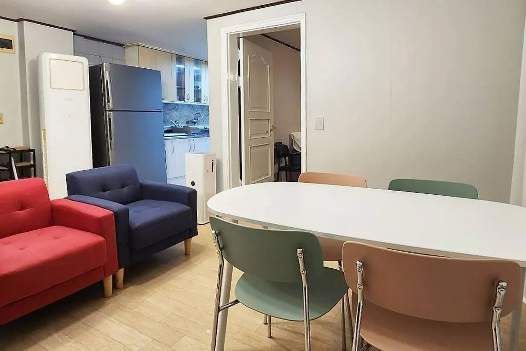 C-3 White Linen House Apartman Szöul